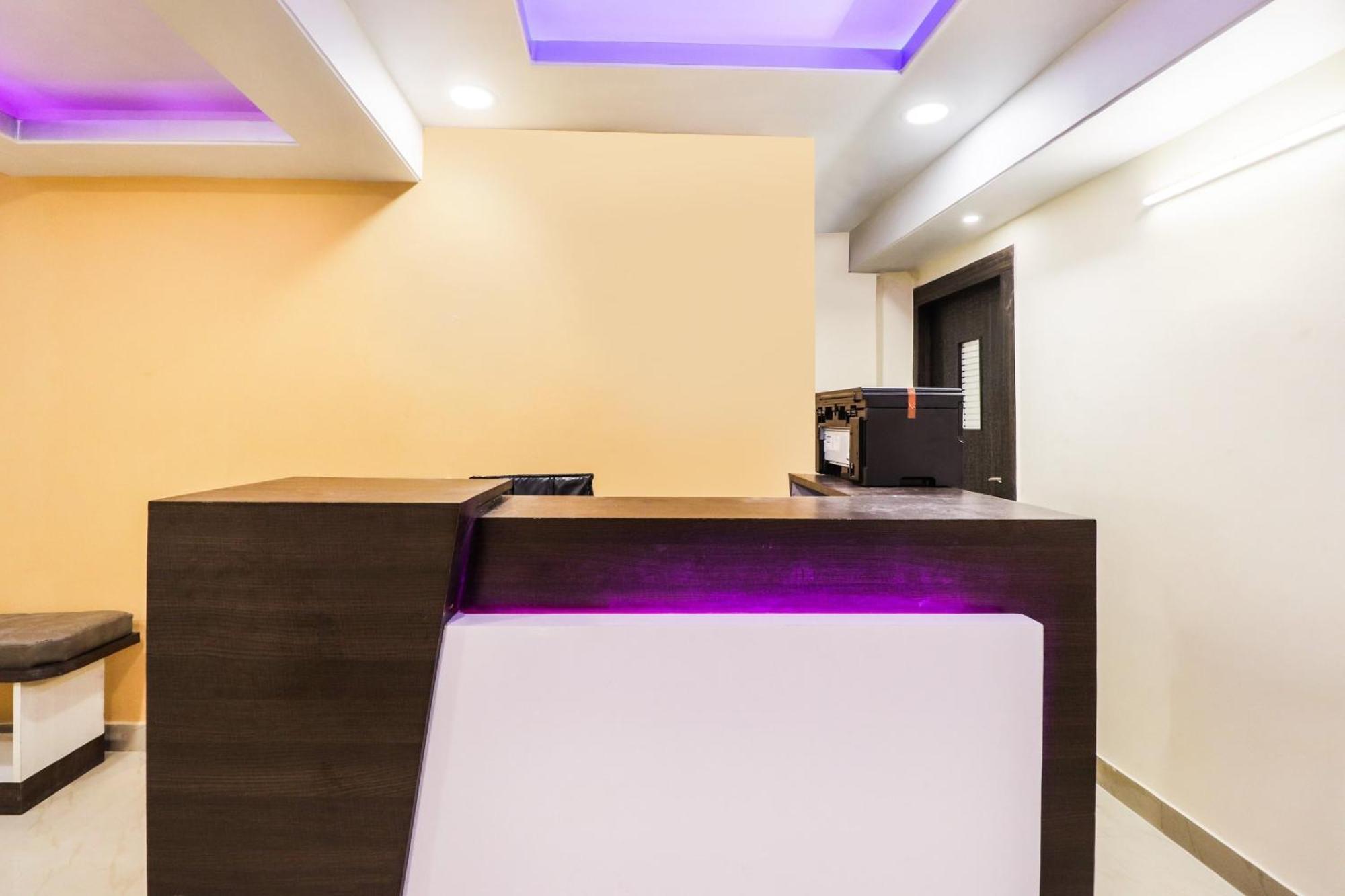 Hotel O Kuber Residency Near Birla Mandir Kolkata Bagian luar foto